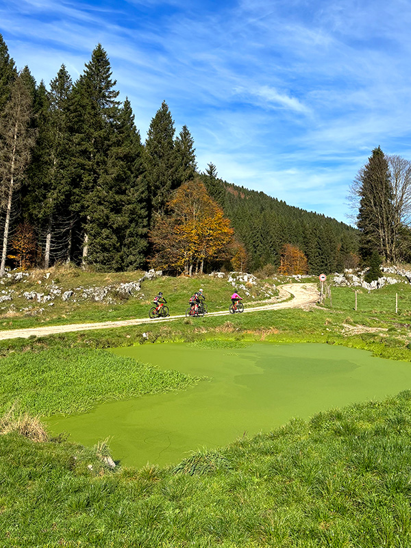 ciclisti a malga camporossignolo