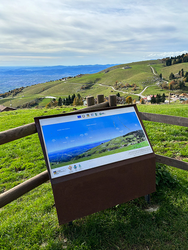 tabella e vista panoramica monte corno