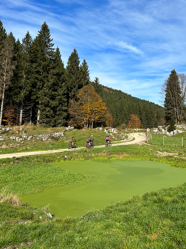 ciclisti a malga camporossignolo